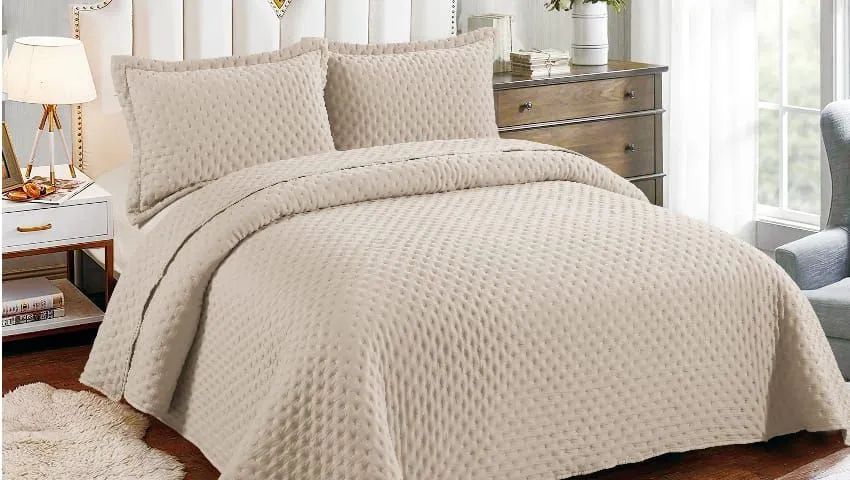 Colcha de cama Plumê