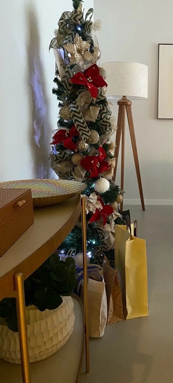 Árvore Natal montada 