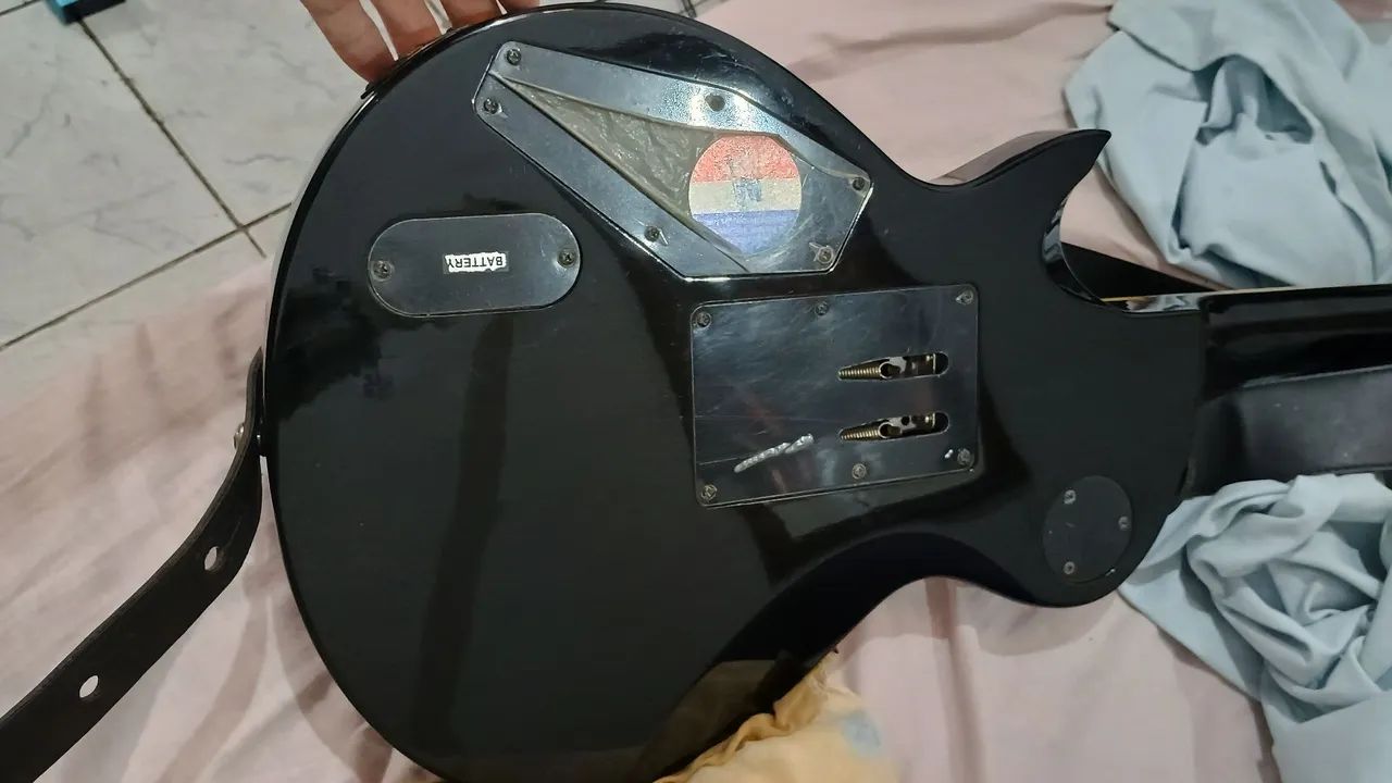 Guitarra Les Paul ESP LTD EC331FR - Foto 3