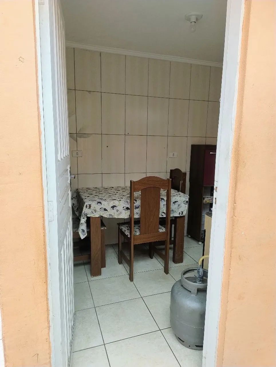 Aluga-se edícula para mulheres. - Foto 4