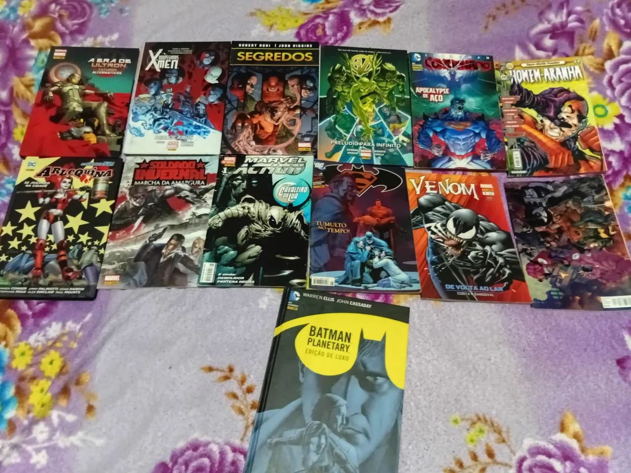 HQS : MARVEL & DC