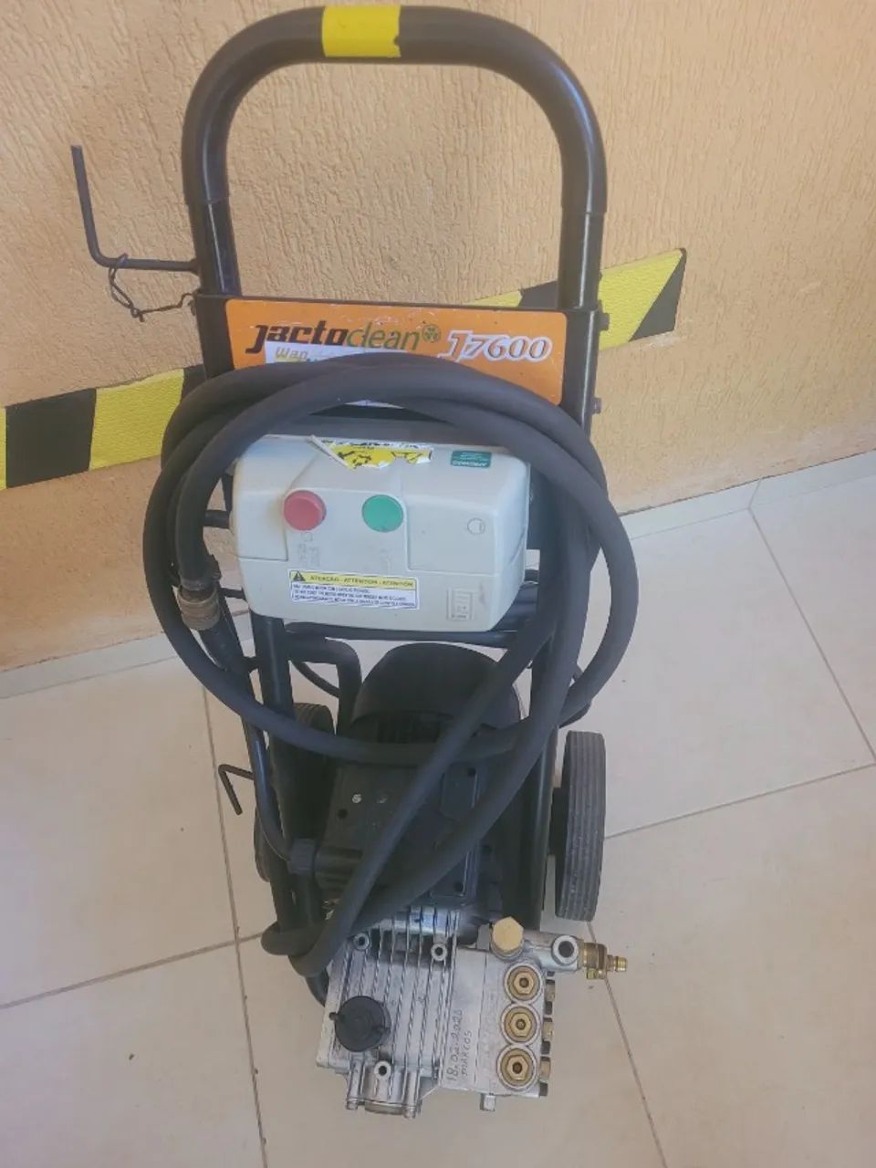 Lavadora de alta pressão profissional J7600