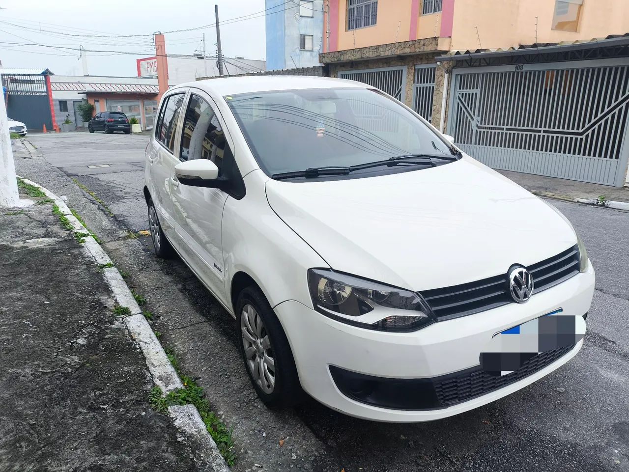 Volkswagen Fox Fox 1.0 Mi Total Flex 8V 5p 2012