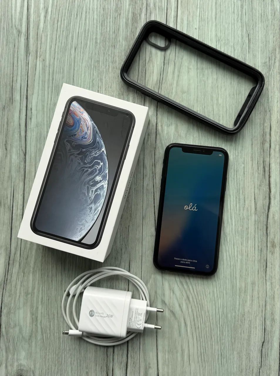 Apple iPhone XR 64GB (vidro traseiro quebrado)