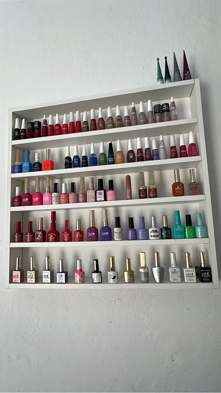 Vendo esmalteiro
