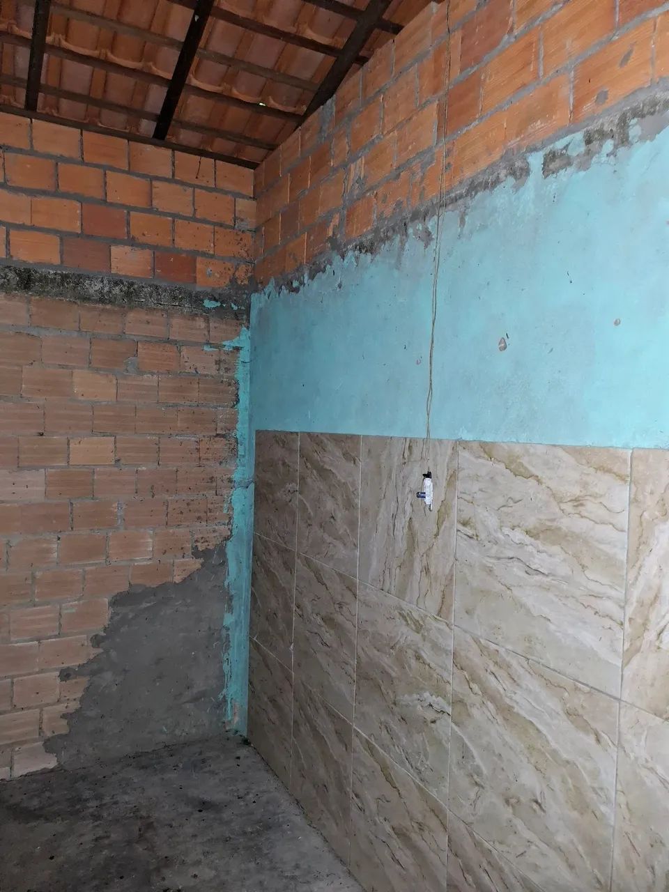 Pequeno sítio com uma casa  - Foto 2