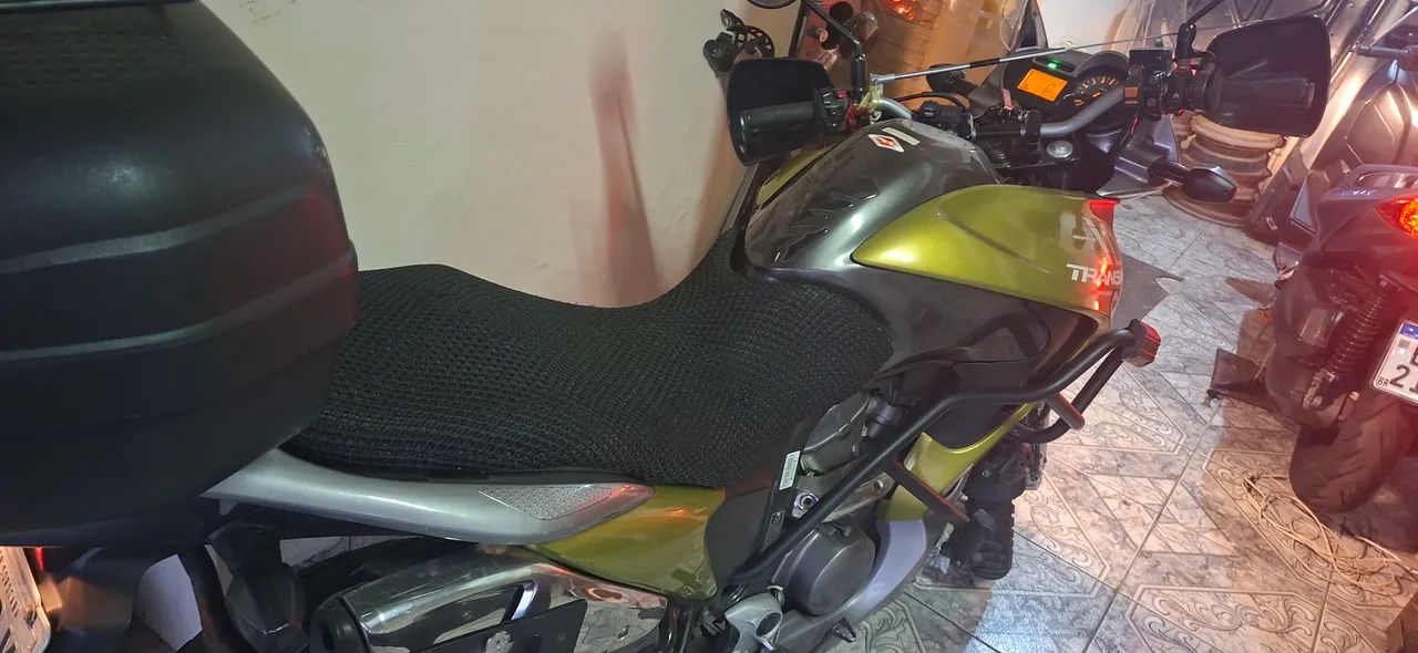 Transalp 700cc  - Foto 3