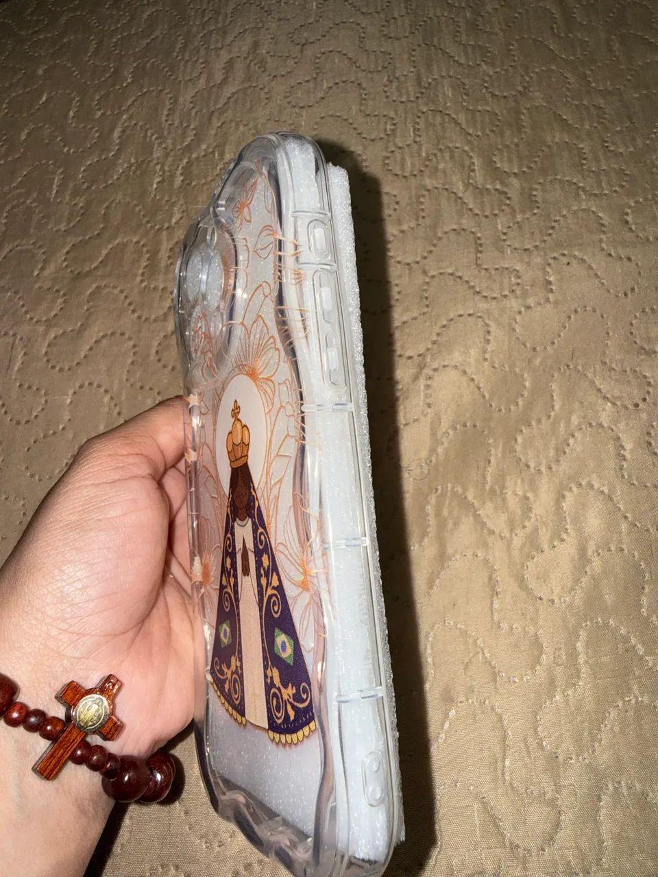 Capa de iphone nossa senhora 16 pro max  - Foto 2