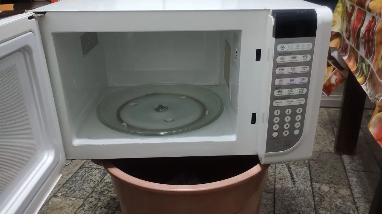 Microondas de 31 litros  - Foto 2