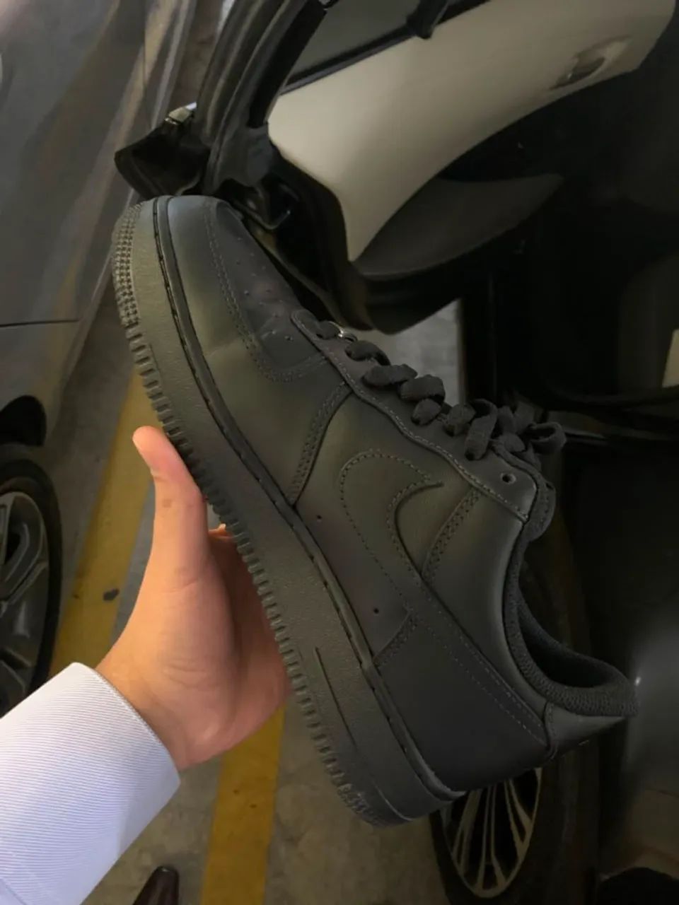 NIKE AIR FORCE ALL BLACK  - Foto 5
