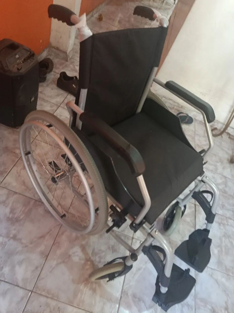 Cadeira de rodas  - Foto 3