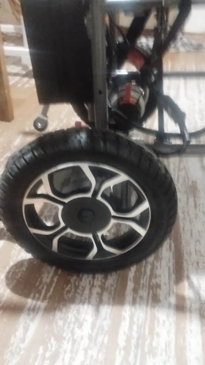 Cadeira de rodas Elétrica  - Foto 3