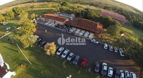 Rancho com potencial para pousada e restaurante da roça disponível para locação e venda na