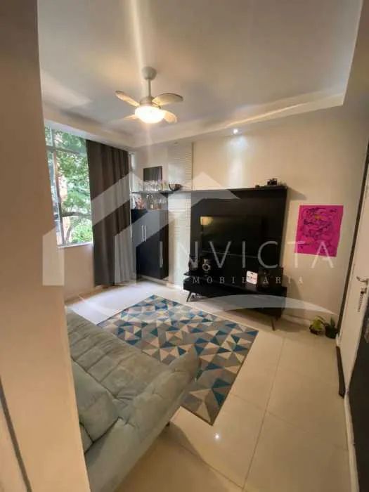 Imperdível quarto e sala em rua nobre - Foto 2