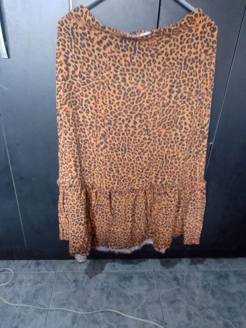 Vende se roupas 