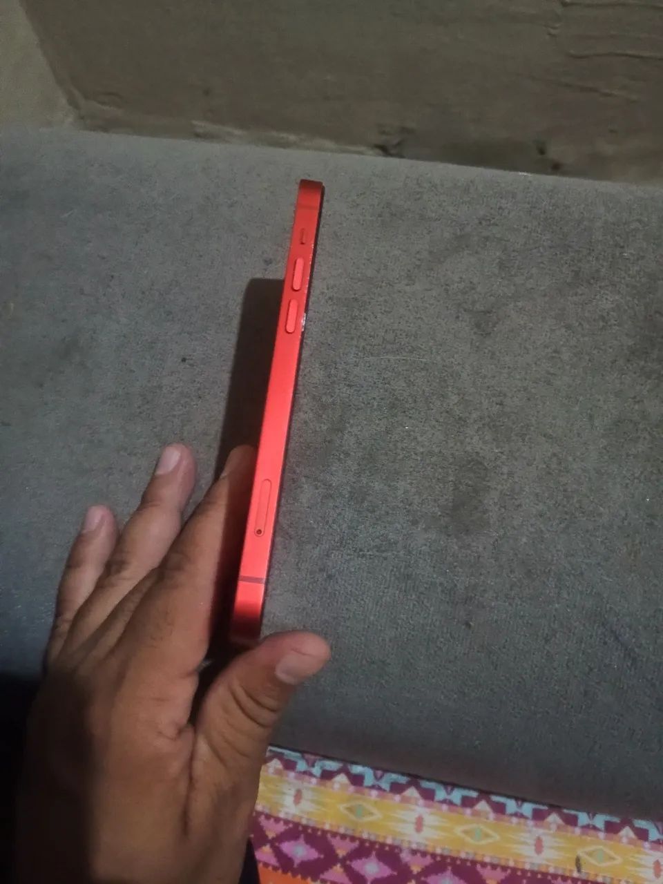 Troco iPhone 12 Red