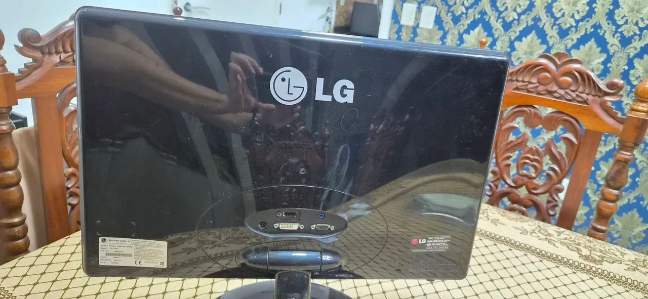 Monitor LG Flatron 21.5" Full HD E2250V - Sem Fonte - Foto 4