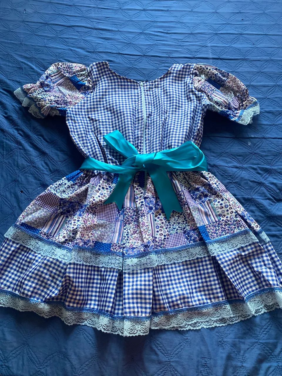 Vestido xadrez azul .  - Foto 2