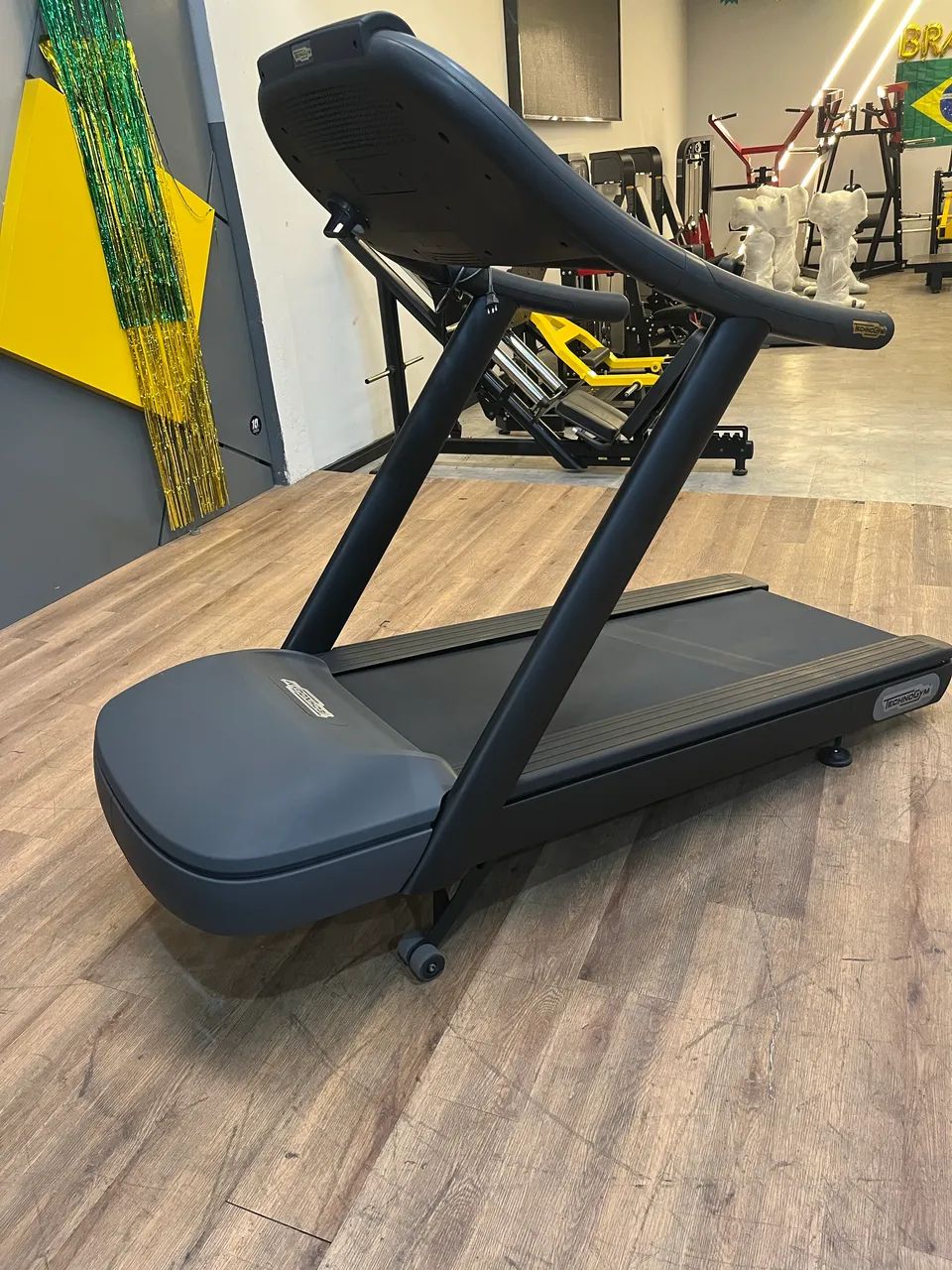 Esteira Technogym Jog500  - Foto 2