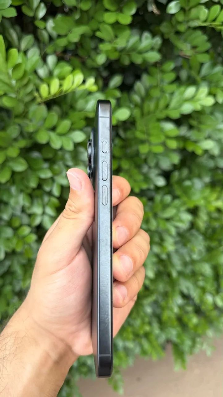 Iphone 16 PRO MAX - Foto 2