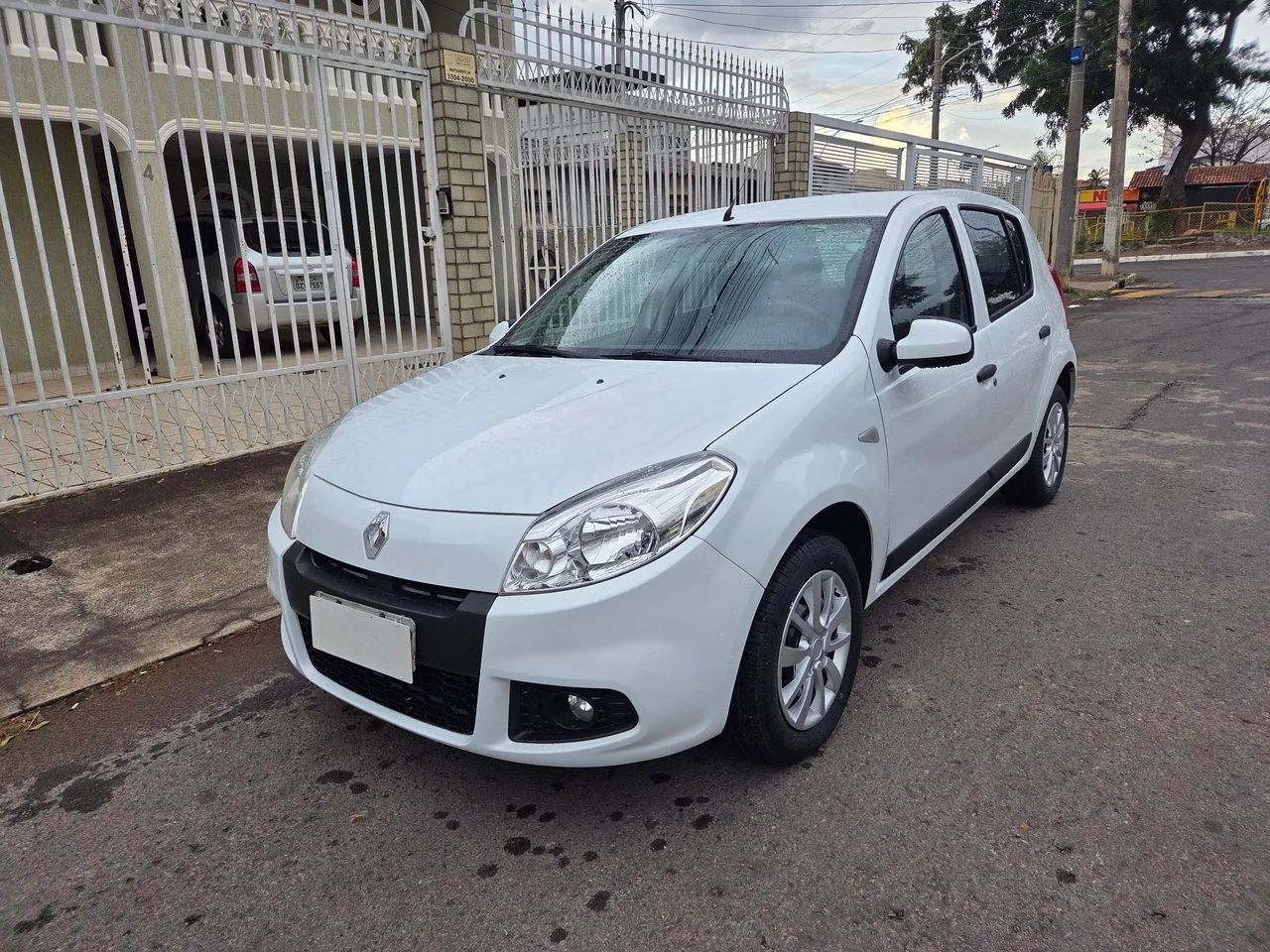 Renault Sandero SANDERO Expression Hi-Flex 1.6 8V 5p 2013