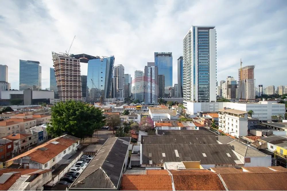 Sala Comercial Moderna na Chácara Santo Antônio  43 m² no Helbor Office