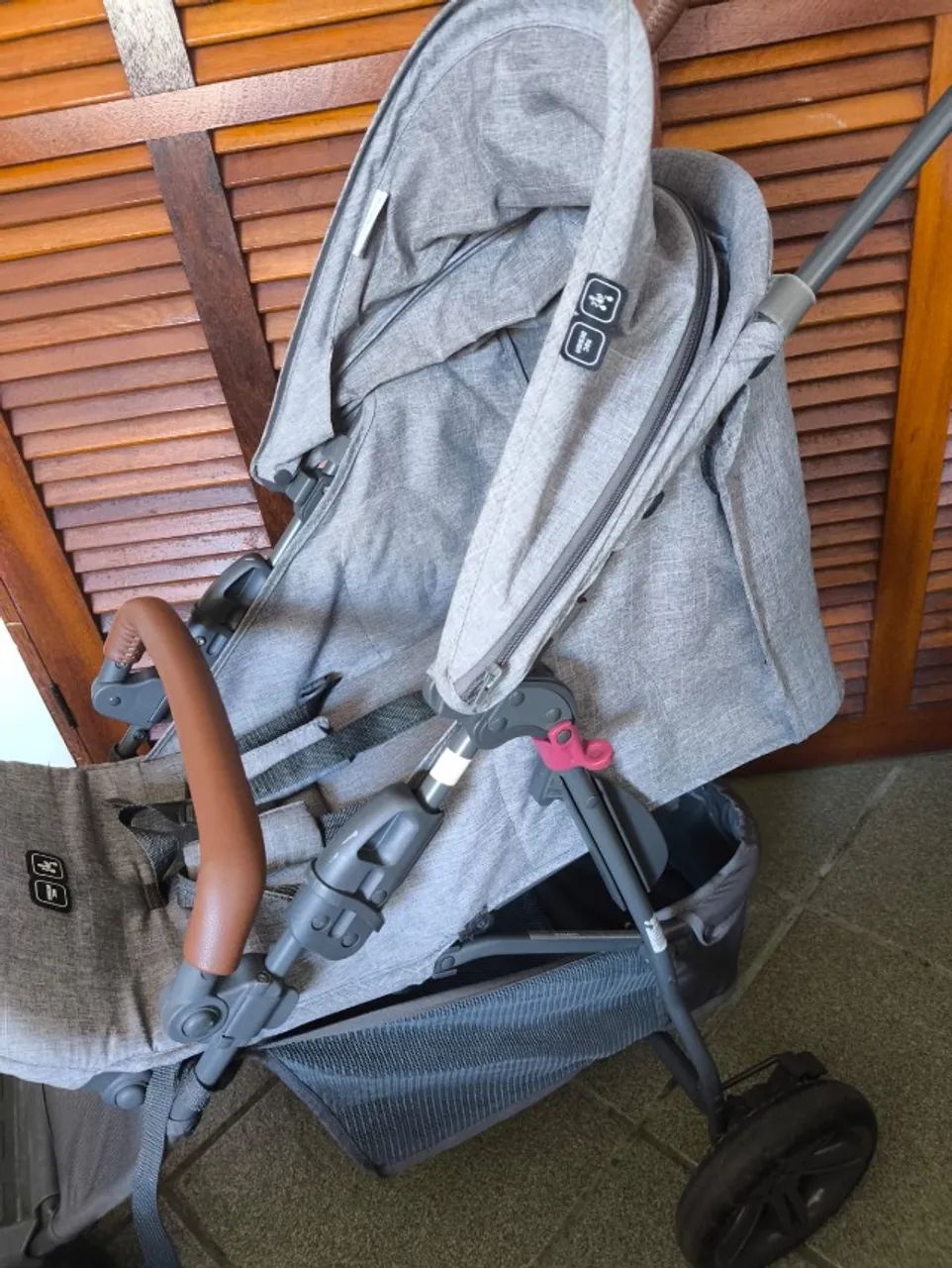 Carrinho de Bebê 3 Rodas Premium - Estilo Jogger (Estado de Novo!) - Foto 5