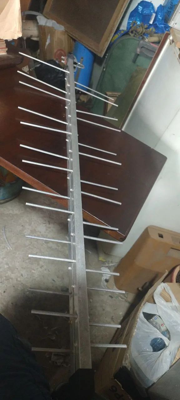 Antena UHF 28 elementos bom estado  - Foto 3