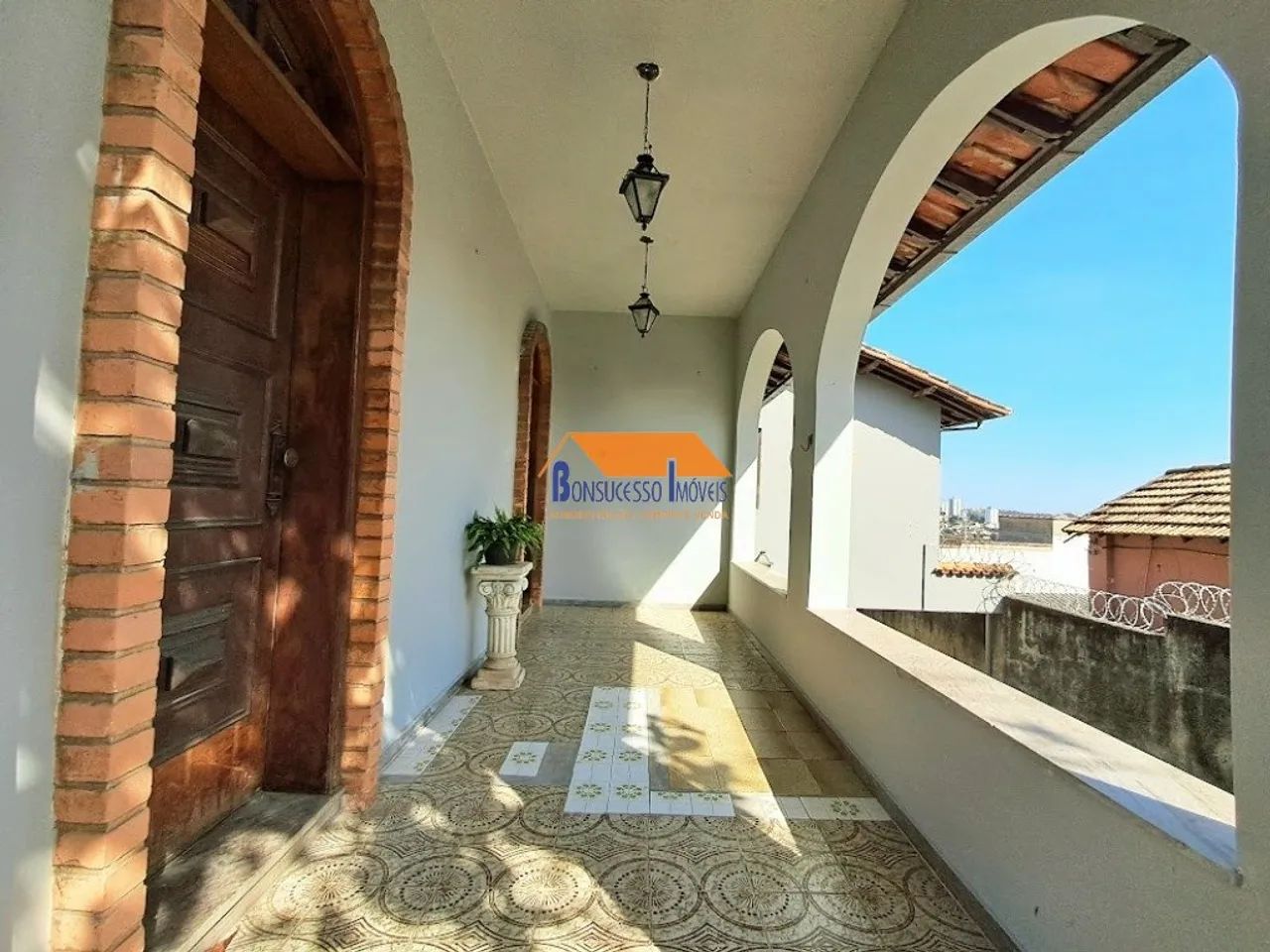 casa de 4 quartos Bairro Santo André em Belo Horizonte - Foto 2