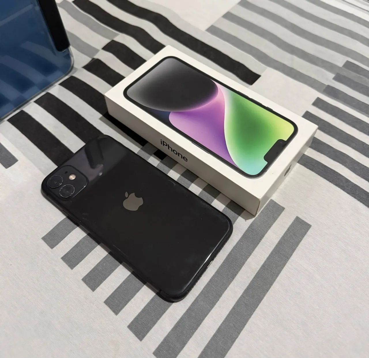 IPHONE 11- 64GB - PRETO  - Foto 3