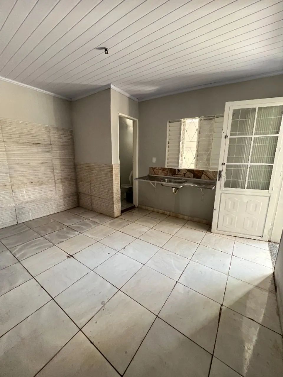 ALUGO CASA - QR 323 SAMAMBAIA SUL - Foto 3