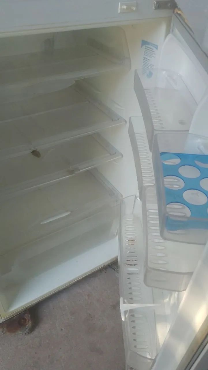 Vende se geladeira  - Foto 2