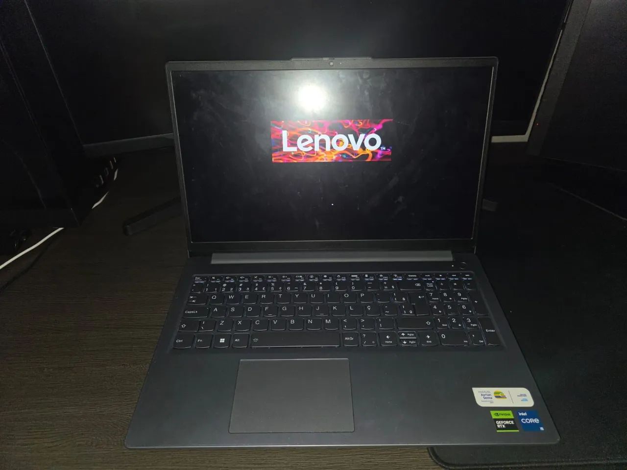 Lenovo loq E