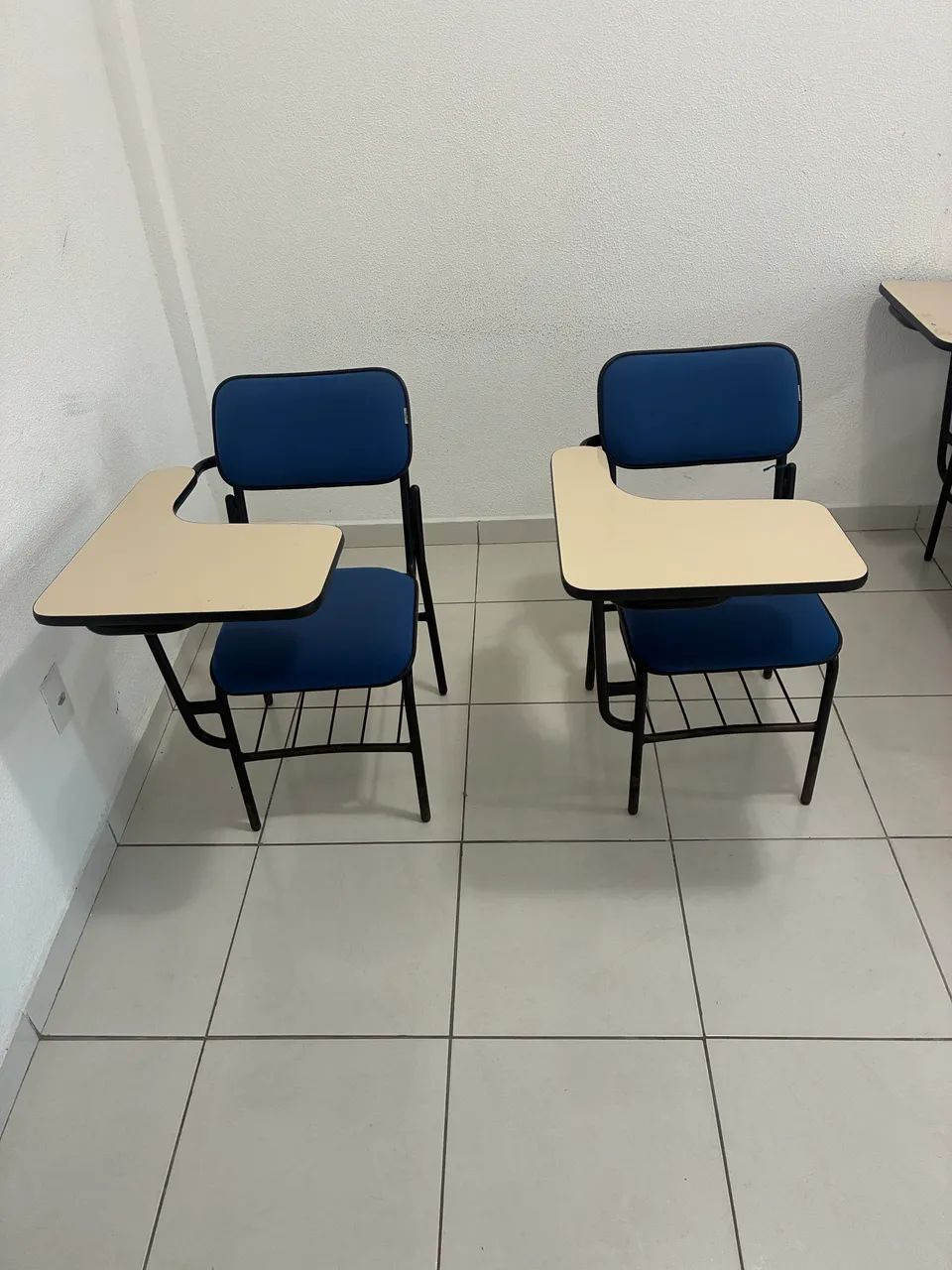 Cadeira Universitária  - Foto 2