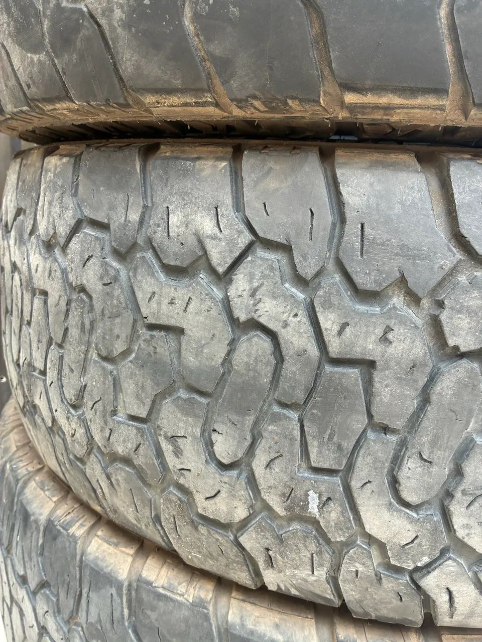 Pneu 265 75 r16 - Foto 3
