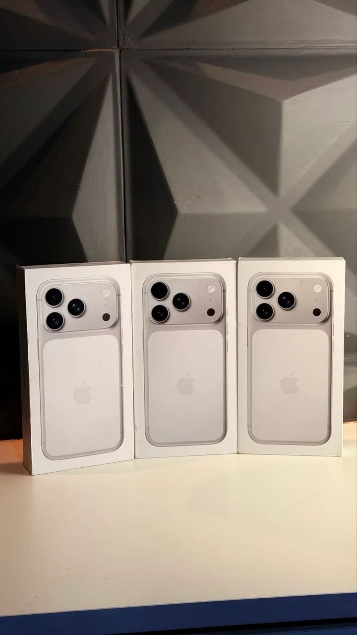 IPHONE 17 PRO 256GB SILVER LACRADO