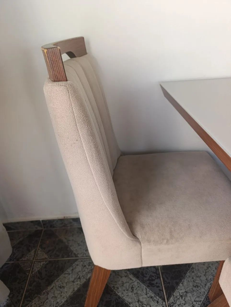 Mesa 4 cadeiras  - Foto 4