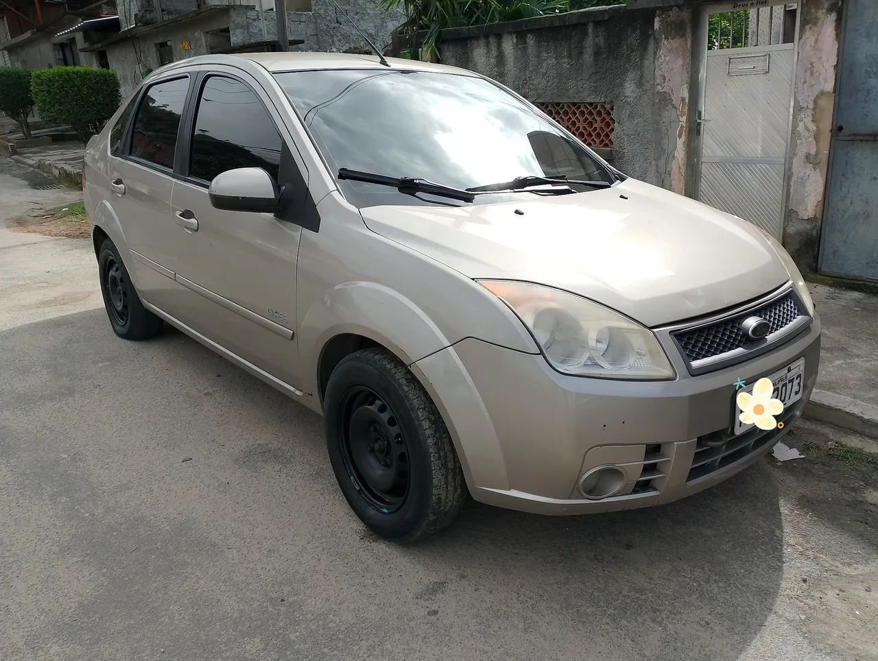 Ford Fiesta Fiesta Sed. 1.6 8V Flex 4p 2009