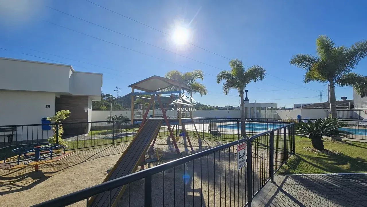 APTO DE 02 DORMITÓRIOS COM SACADA E CHURRASQUEIRA! COND COMPLETO COM PISCINA! - Foto 4