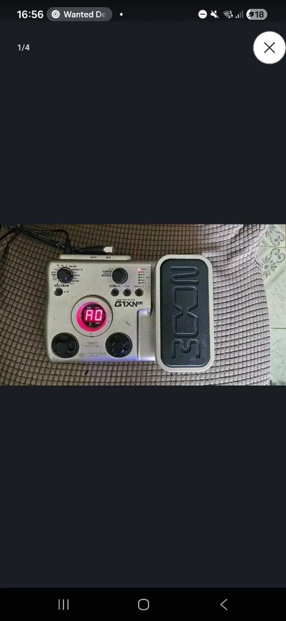 Zoom G1Next com pedal de expressão