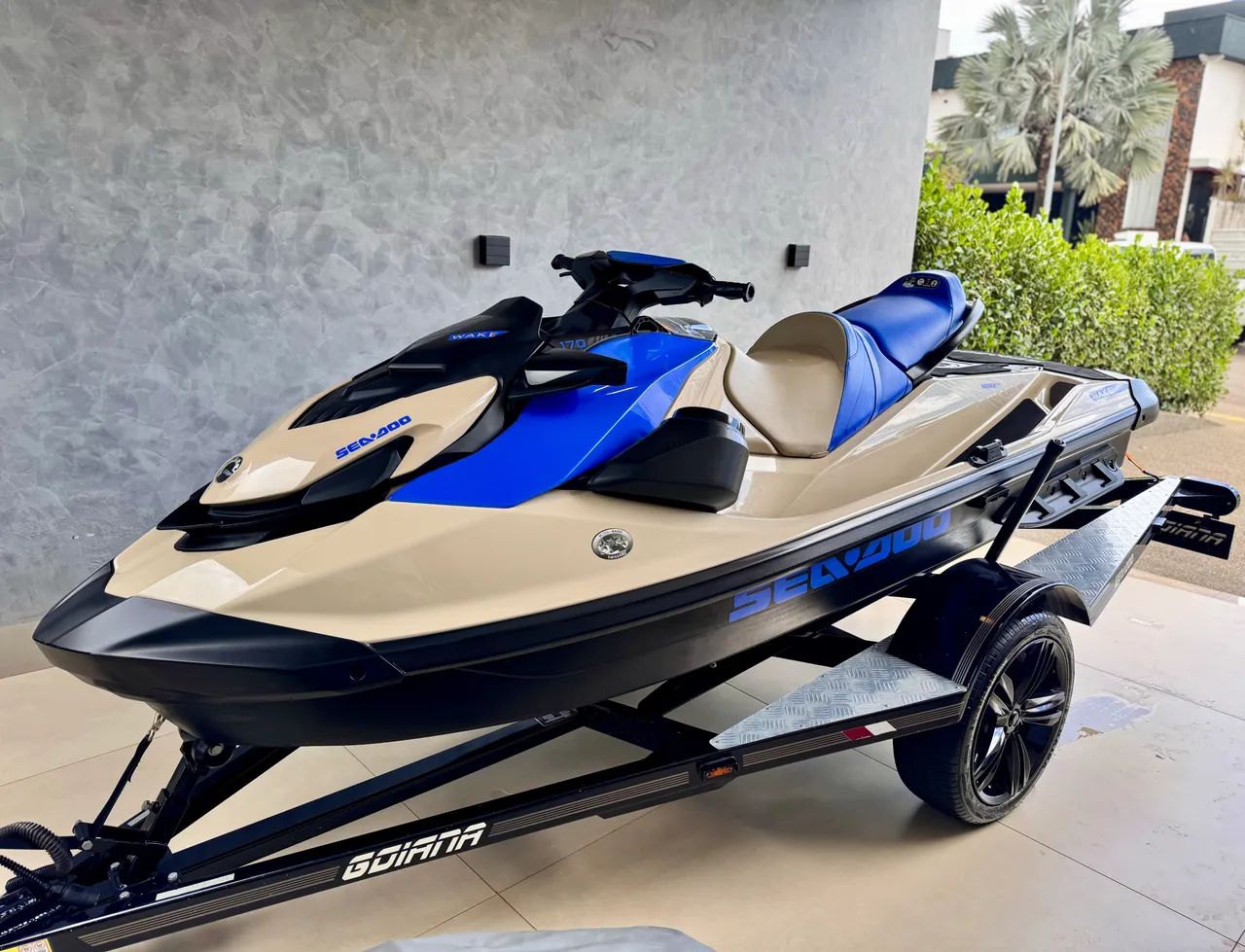 Jet Ski  Sea-Doo Wake 170 2025 - 34 Horas | na garantia! Som Original | Impecável