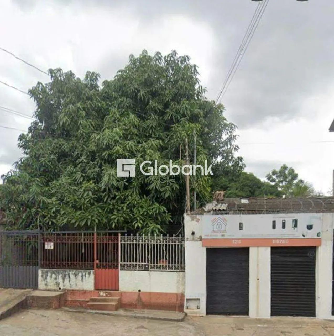 Casa com barracão e dois pontos comerciais à venda nio Santo Expedito