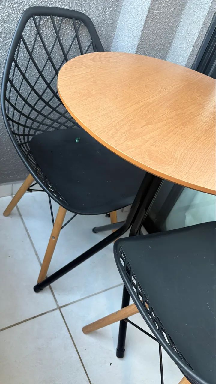 Mesa para varanda com 2 cadeiras  - Foto 4