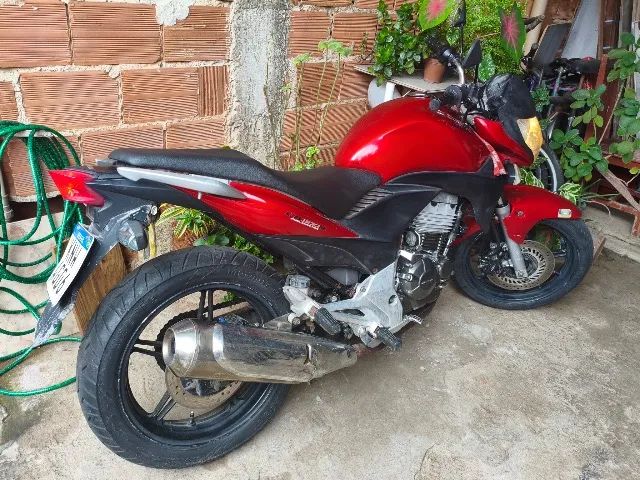 MOTO CB300 2010