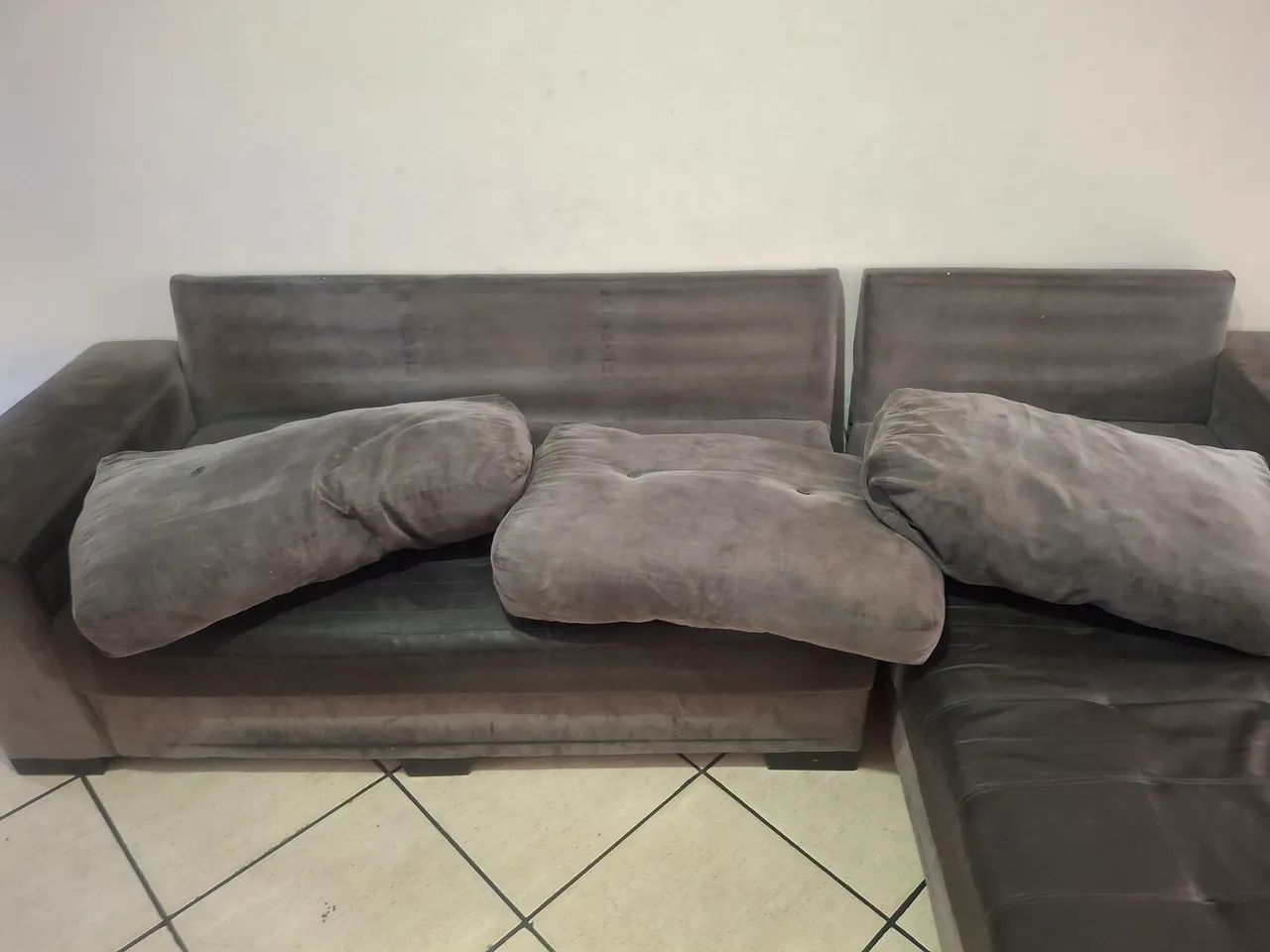 Sofa com chaise - Foto 2