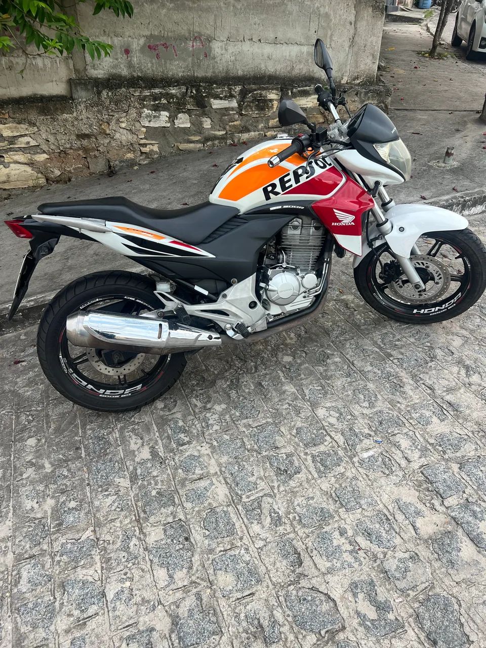 Cb 300