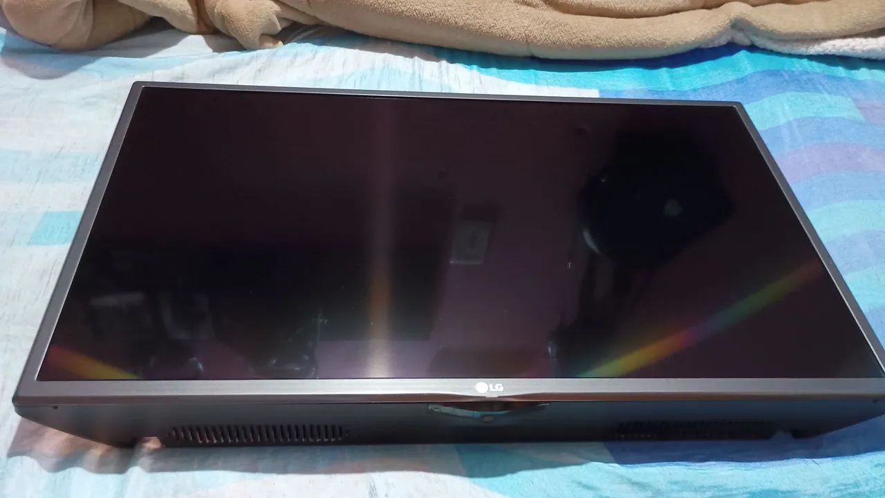 Vendo Tv LG 32 polegadas por favor leia descrição  - Foto 2