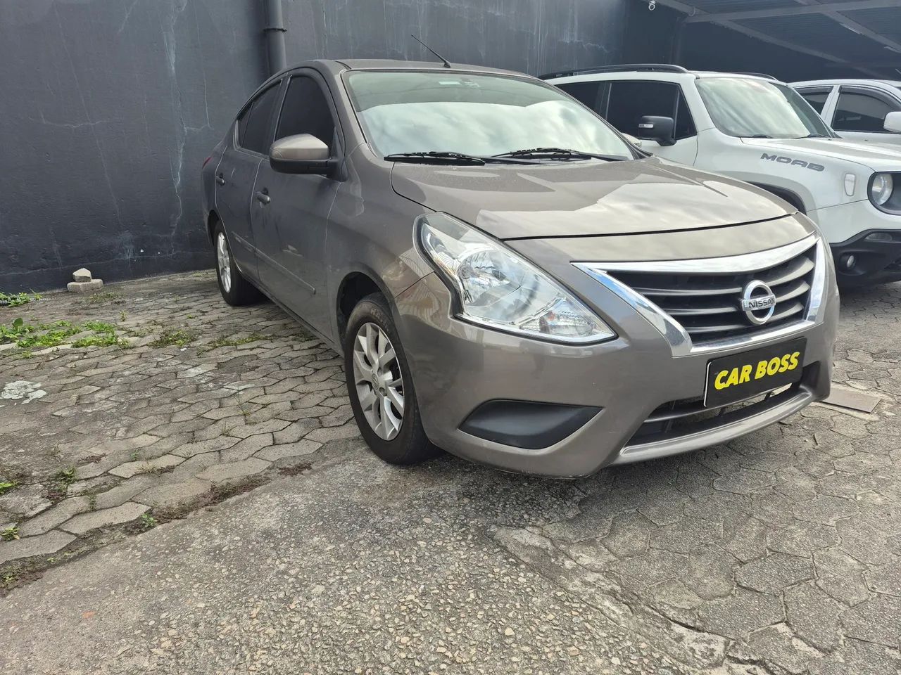 Nissan Versa SV 1.6 16V 2018