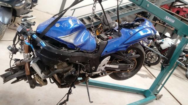 Moto Para Retiradas De Peças/sucata Suzuki Hayabusa 1300 Ano 2008 e 2016 - Foto 4