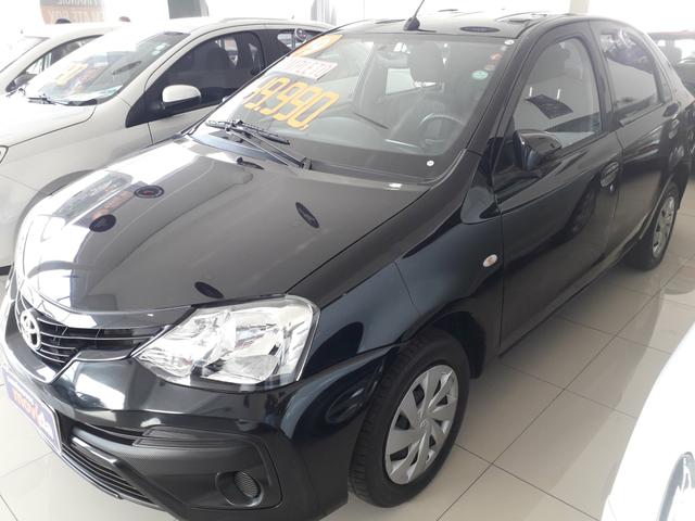 Toyota etios sedan 2019